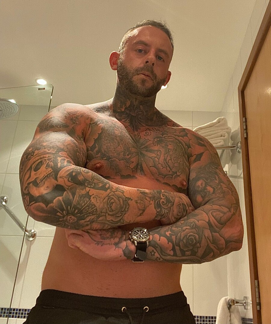 tommygunxxx