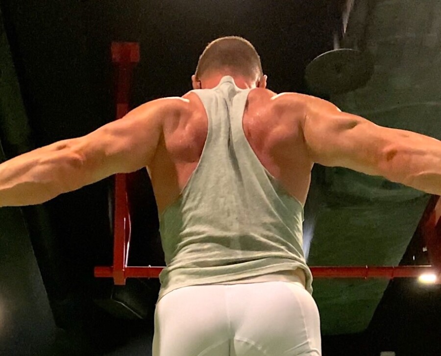 flexing-back